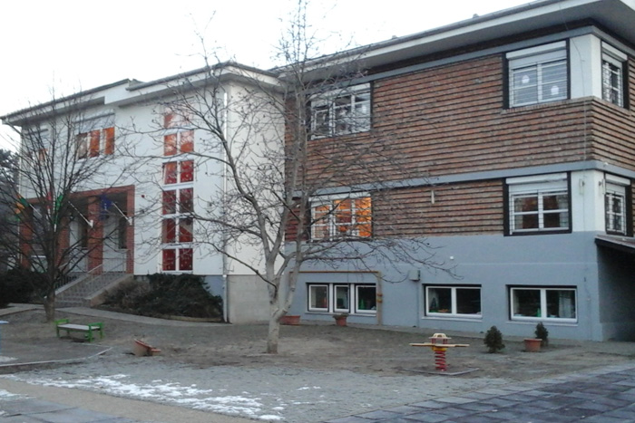 A Vir&aacute;g &aacute;rok 15. Ovi &eacute;p&uuml;lete